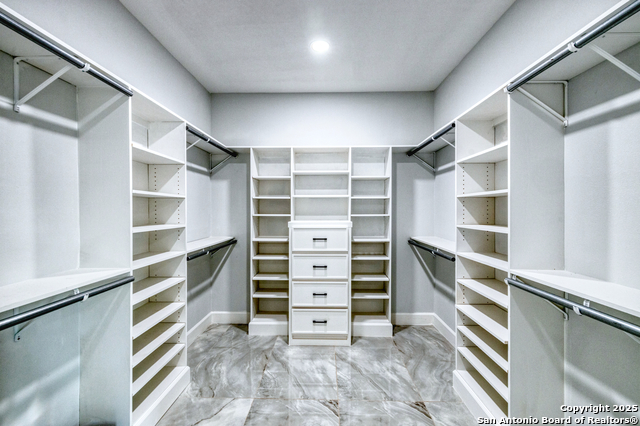 Image 18 of 38 For 14 Hope Place