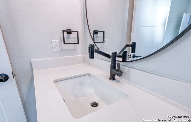 Image 27 of 38 For 14 Hope Place