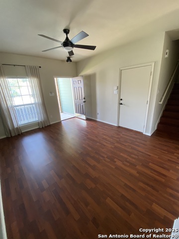 Image 5 of 11 For 826 Brandon Willow