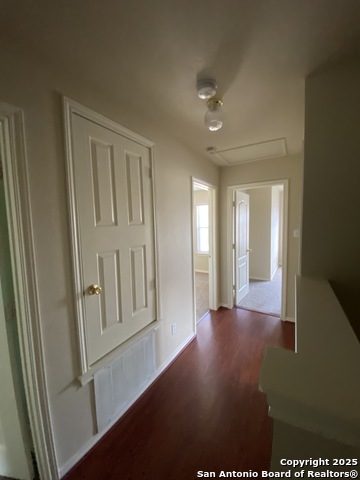 Image 7 of 11 For 826 Brandon Willow