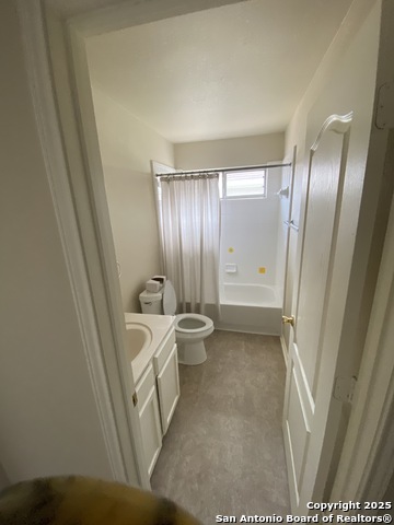 Image 8 of 11 For 826 Brandon Willow