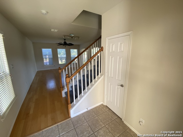 Image 5 of 22 For 707 Sycamore Moon