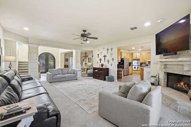 Listing photo id 12 for 3019 Single Peak