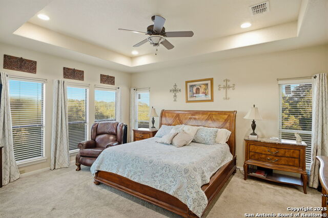 Listing photo id 19 for 3019 Single Peak