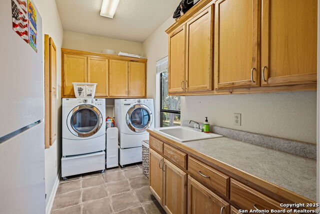 Listing photo id 33 for 3019 Single Peak