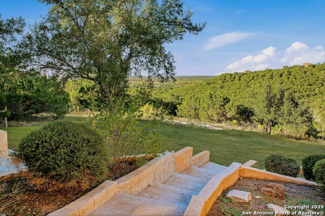 Listing photo id 34 for 3019 Single Peak