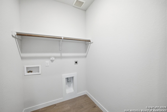 Image 11 of 27 For 1938 Esplanade