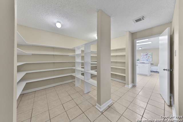 Image 17 of 38 For 13526 Mason Crest