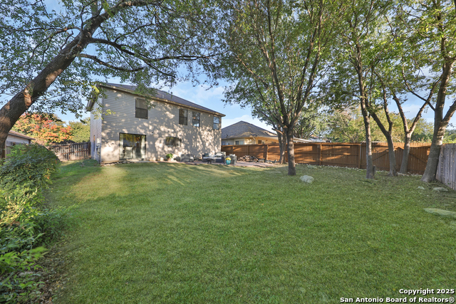 Image 32 of 38 For 13526 Mason Crest