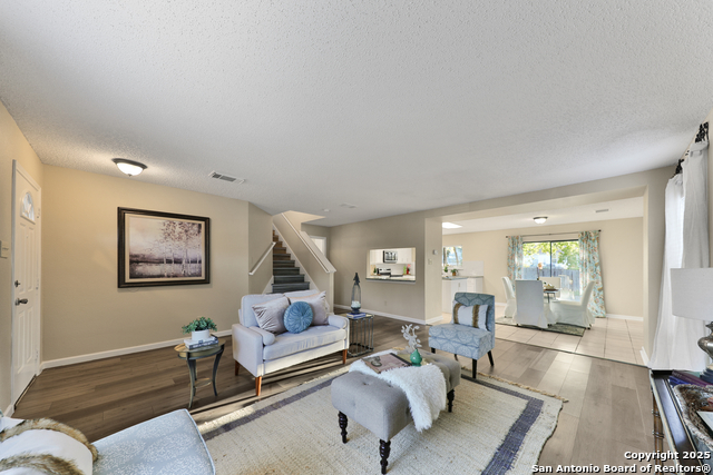 Image 6 of 38 For 13526 Mason Crest