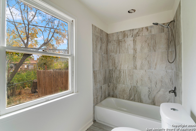 Image 13 of 36 For 166 El Monte