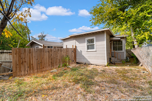 Image 14 of 36 For 166 El Monte