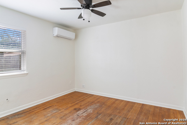 Image 22 of 36 For 166 El Monte