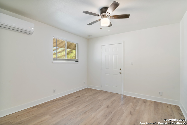 Image 24 of 36 For 166 El Monte