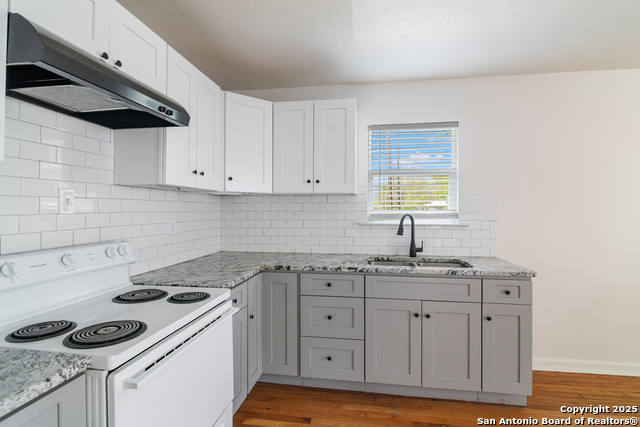 Image 4 of 36 For 166 El Monte