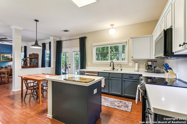 Image 11 of 34 For 15306 Preston Pass