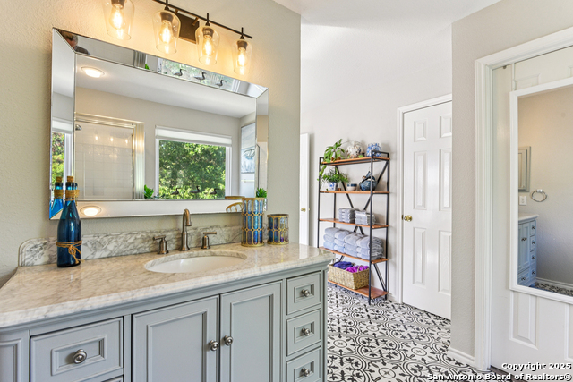 Image 18 of 34 For 15306 Preston Pass