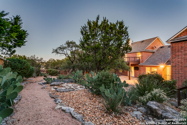 Image 31 of 33 For 18219 Mantle Dr