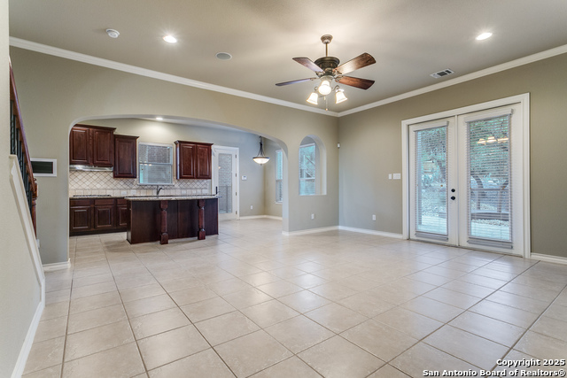 Image 6 of 33 For 18219 Mantle Dr