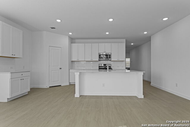 Image 16 of 28 For 14954 Taradeau