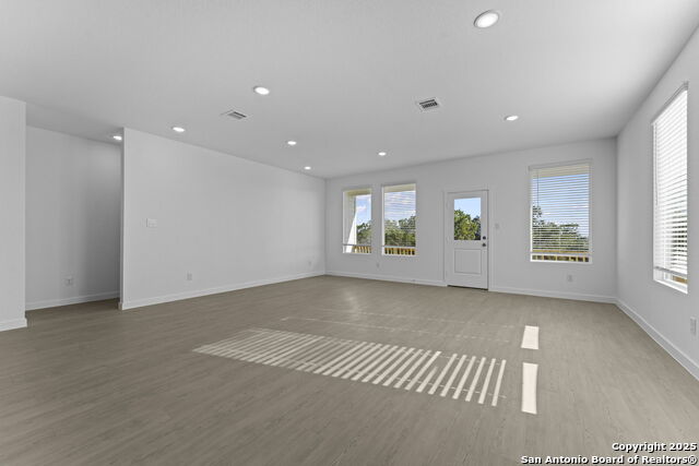 Image 17 of 28 For 14954 Taradeau