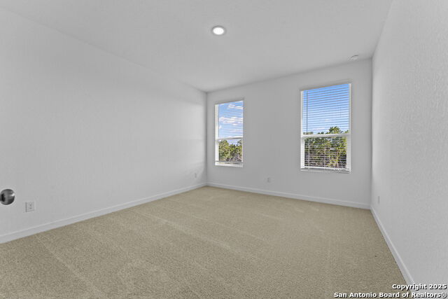 Image 20 of 28 For 14954 Taradeau