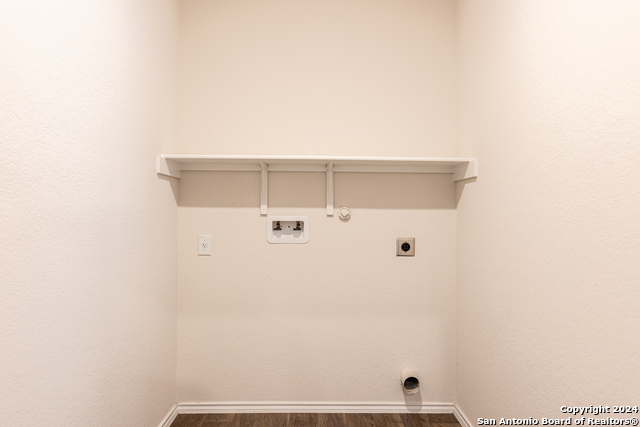 Listing photo id 16 for 13021 Kalinoski