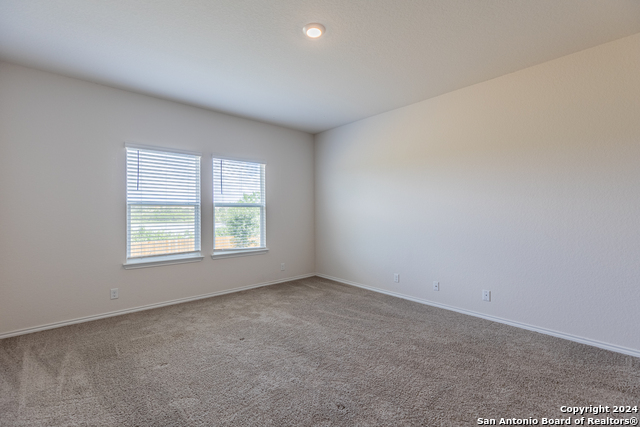 Listing photo id 19 for 13021 Kalinoski