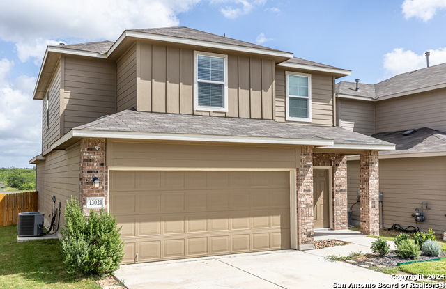 Listing photo id 1 for 13021 Kalinoski