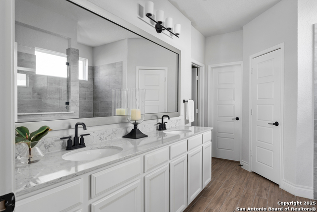 Image 22 of 40 For 4859 Conch Shell