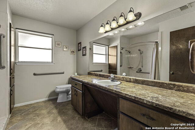 Image 22 of 37 For 171 Big Oak Drive