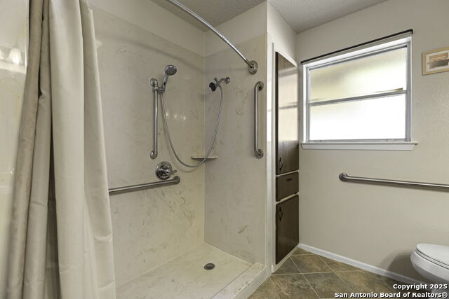 Image 23 of 37 For 171 Big Oak Drive