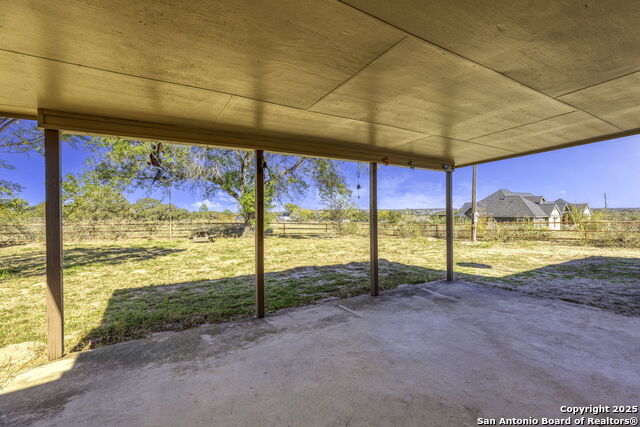 Image 27 of 37 For 171 Big Oak Drive