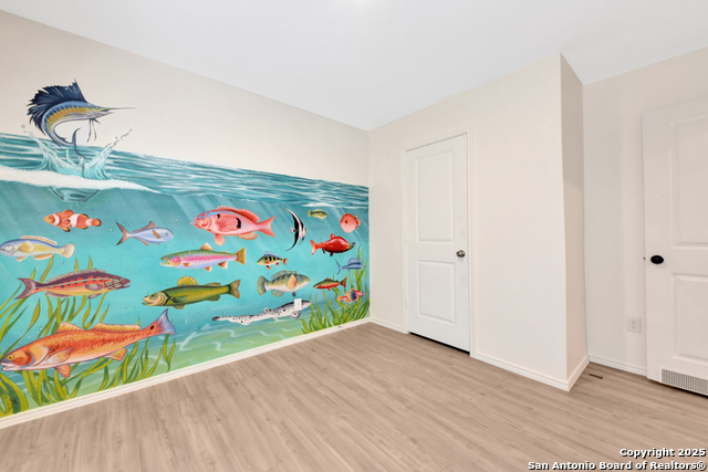 Image 12 of 19 For 6430 Level Flight