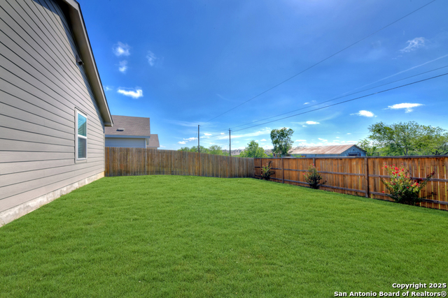 Image 18 of 19 For 6430 Level Flight