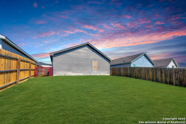 Image 19 of 19 For 6430 Level Flight