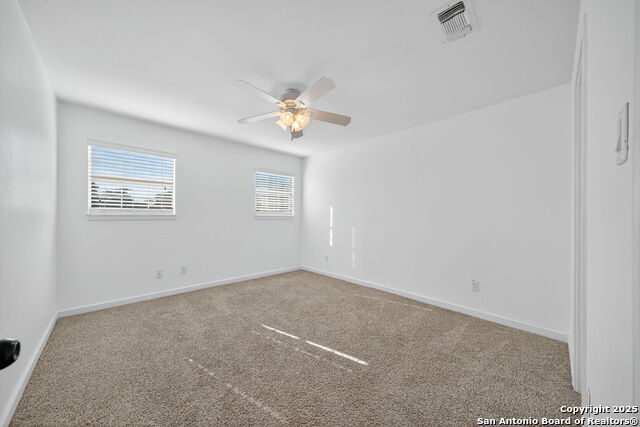 Image 17 of 30 For 405 Tanglewood W