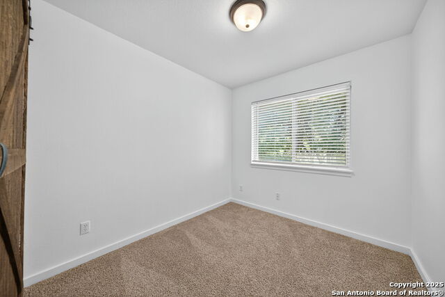 Image 20 of 30 For 405 Tanglewood W