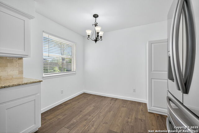 Image 8 of 30 For 405 Tanglewood W