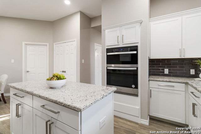 Image 23 of 40 For 14939 Gateview Dr