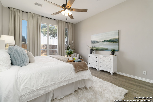 Image 31 of 40 For 14939 Gateview Dr