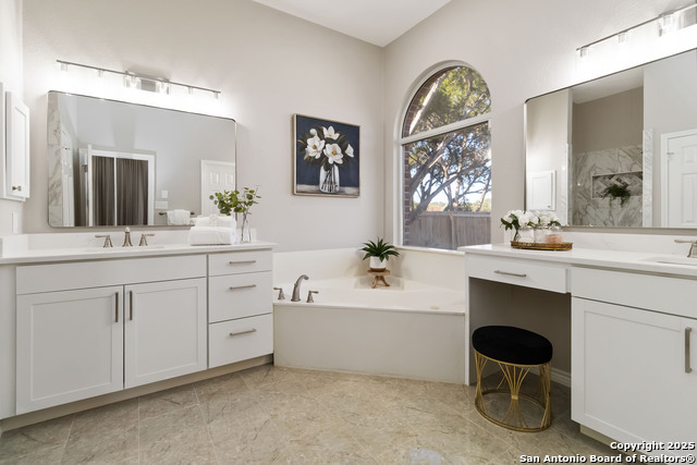 Image 33 of 40 For 14939 Gateview Dr