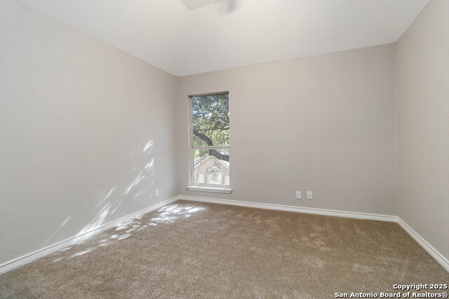 Image 38 of 40 For 14939 Gateview Dr