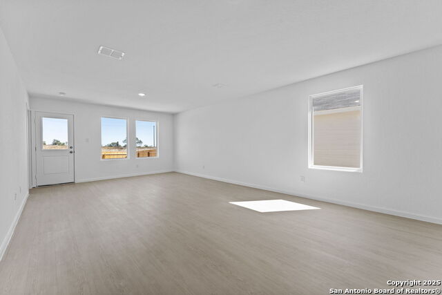 Image 13 of 22 For 2218 Collins Aly