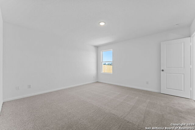 Image 18 of 22 For 2218 Collins Aly