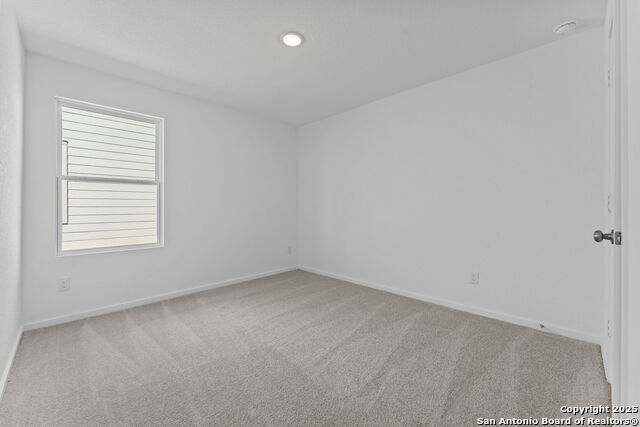 Image 5 of 22 For 2218 Collins Aly