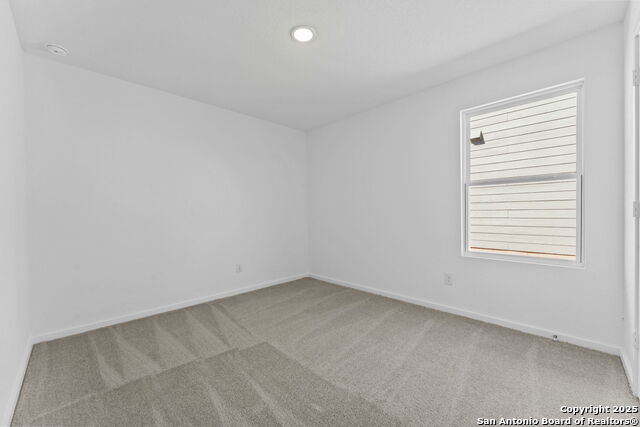 Image 7 of 22 For 2218 Collins Aly