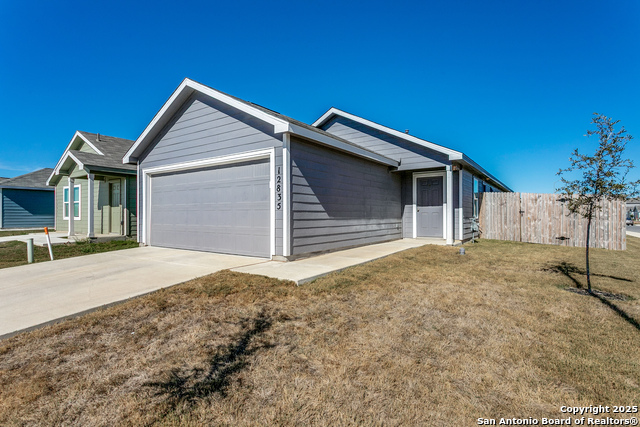 Image 4 of 29 For 12835 Chinali Springs