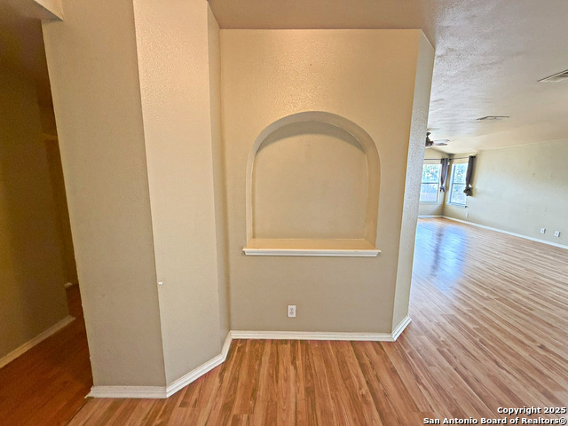 Image 3 of 17 For 9626 Anderson Way