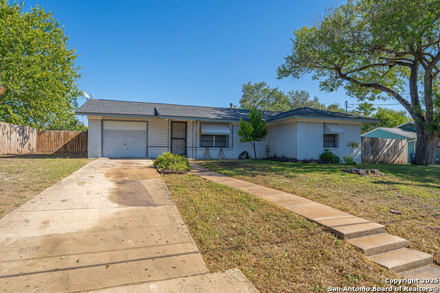 Details for 106 Oakwood Dr, San Antonio, TX 78228